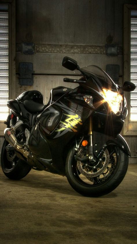 Wallpaper Hayabusa Wallpapers, Hayabusa Motorcycle, Motorcycle Wallpaper, Suzuki Hayabusa, Super Bikes, Car Wallpapers, Front Door, Iphone Wallpaper, Bike