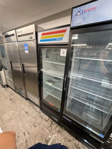 Restaurant, Bar, Food Truck equipment sales Kitchen With Commercial Refrigerator, Restaurant Fridge, Bar Food Truck, Restaurant Refrigerator, Food Truck Equipment, Restaurant Kitchen Equipment List, New Refrigerator, Glendale California, Commercial Freezer