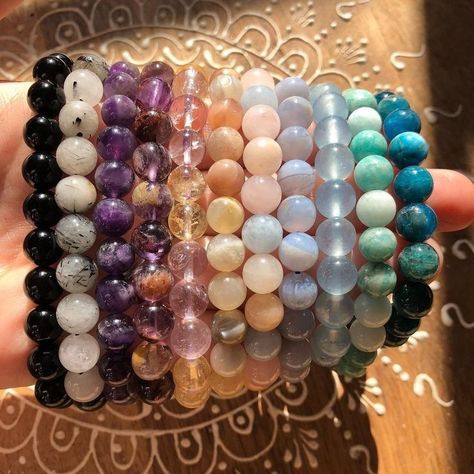 Body Jewelry Diy, Marble Bracelet, Charm Bracelets For Girls, Girly Bracelets, Crystal Bead Jewelry, Earthy Jewelry, Indie Jewelry, Wrist Jewelry, Jewelry Tattoo