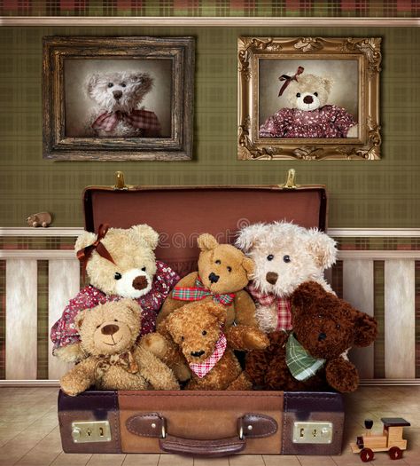 Teddy Bear Collection Display, Teddy Bear Family, Woodland Room, Teddy Bear Crafts, Teddy Bear Shop, Teddy Bear Hug, Old Teddy Bears, Teddy Collections, Teddy Bear Pictures