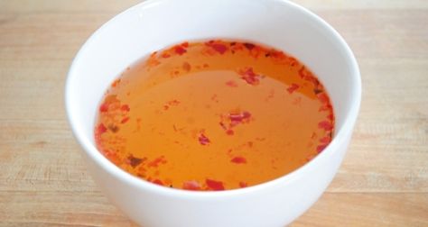 Vermicelli Sauce, Thai Condiments, Vietnamese Sauce, Vietnamese Recipe, Vietnamese Fish, Nuoc Mam, Asian Dipping Sauce, Vietnam Food, Asian Sauce