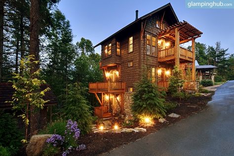 We love this cabin in North Carolina with mountain views. Traditional Neighborhood Development, Black Mountain Nc, North Carolina Mountains, Luxury Cabin, Mountain Vacations, Luxury Camping, Tybee Island, Black Mountain, Cabins And Cottages