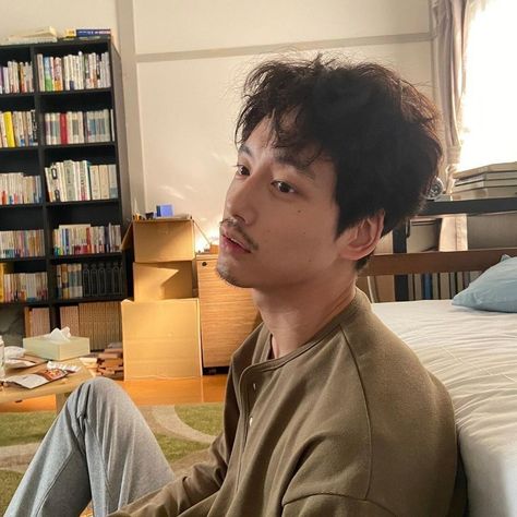 Sakaguchi Kentaro, Japanese Boyfriend, Kentaro Sakaguchi, Asian Haircut, Fitness Inspiration Body, Picture Icon, Japanese Men, Dream Guy, Aesthetic Movies