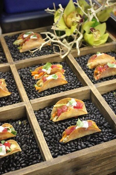 Catering Appetizers, Buffet Catering, Mini Tacos, Food Buffet, Party Food Buffet, Food Displays, Catering Food, Food Display, Buffet Food