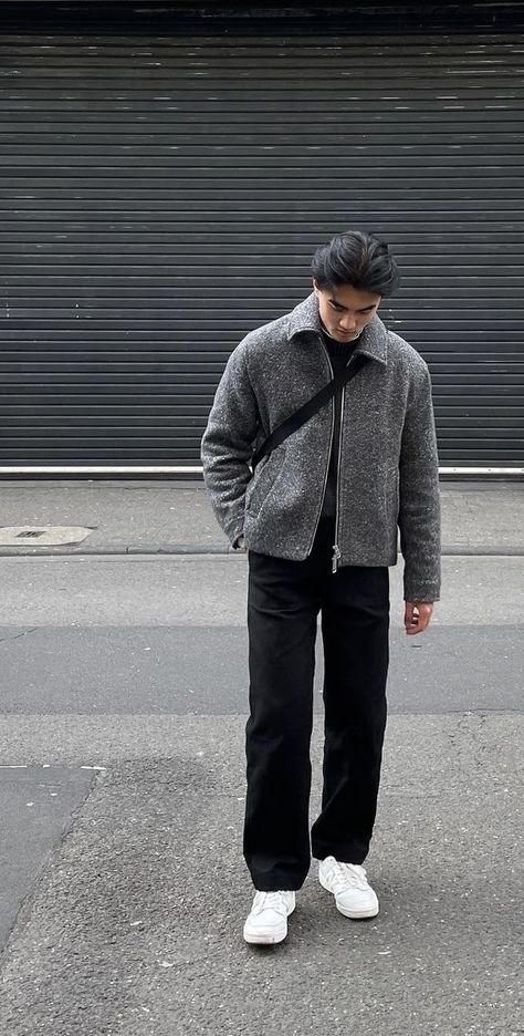 Old Money Puffer Jacket, Winter Men Outfit Cold Weather Old Money, Minimalist Fits, Men Vest Outfits, Office Old Money, Jordan Dunk, Outfit Homme, Male Gaze, Men Styling