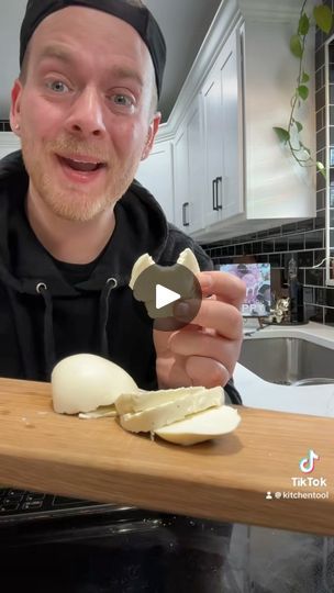 2.7M views · 38K reactions | How to make Mozzarella Cheese at home | Homemade Mozzarella Cheese using only two ingredients is easy to make 

⚪️

🥛

⚪️

Mozzarella Cheese

1/2 Gallon Whole Milk
5 TBS Vinegar 

Heat milk in... | By Kitchentool | Mozzarella cheese. Mozzarella
cheese using only two ingredients. Whole milk and
some vinegar. It's super simple. Let me show you how to
make it. In the saucepan just add a half a gallon of whole
milk. Whoa. Now just turn your heat to
about a medium medium height. You want to warm your milk all
the way to 110 degrees Fahrenheit. So be sure to stir
and keep an eye on that temperature. And once your milk
has reached 110 degrees go ahead and add in five
tablespoons of white vinegar. It's going to start curding. In
minutes you should see curds. You could Diy Mozzarella, Make Mozzarella Cheese, Homemade Mozzarella Cheese, Mozzerella Cheese, Homemade Mozzarella, Cheese Making Recipes, Cheese At Home, Cheese Mozzarella, Baking Substitutes