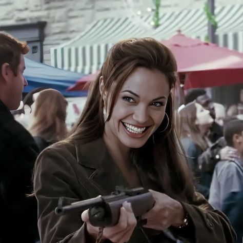 #mrandmrssmith Jane Smith Angelina Jolie, Series Journal, Ms Smith, Mr And Mrs Smith, Female Icons, Jane Smith, Mrs Smith, Beautiful Picture, Iconic Movies