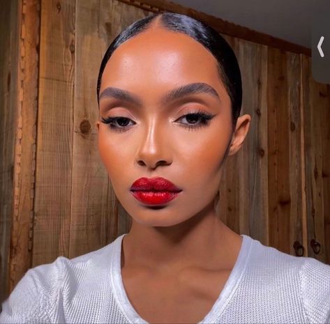 Red Lipstick Makeup Looks, Red Lips Makeup Look, Photo Face, Makeup For Black Skin, Painted Faces, Brown Skin Makeup, Face Beat, Beauty Tricks, Holiday Makeup