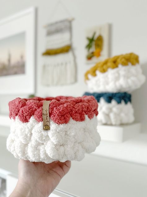 Jumbo Yarn Crochet, Crochet Blanket Yarn, Basket Crochet Pattern, Easter Craft Projects, Yarn Basket, Jumbo Yarn, Basket Crochet, Basket Pattern, Knit Basket