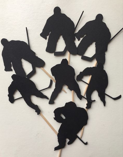 Sports Day Invitation, Hockey Cupcakes, Hockey Birthday Parties, Basketball Theme Party, Hockey Party, Silhouette Cake Topper, Hockey Birthday, Sports Party, Birthday Cupcake