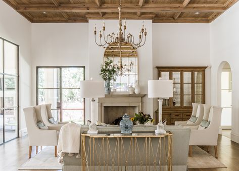 Country Style Living Room Decor, Modern Cottage Living Room, Mediterranean Style Living Room, Interior Design Country, Country Style Living Room, Modern Farmhouse Living Room Decor, Country Interior Design, French Country Living, French Interior Design