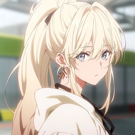 Anime Girlboss Pfp Blonde, Anime Oc Blonde, Anime Girlies Blonde Hair, Blonde Manhwa Girl, Anime With Blonde Hair, Blonde Character Pfp, Blonde Anime Girlies, Blonde Haired Anime Female, Blonde Anime Icon