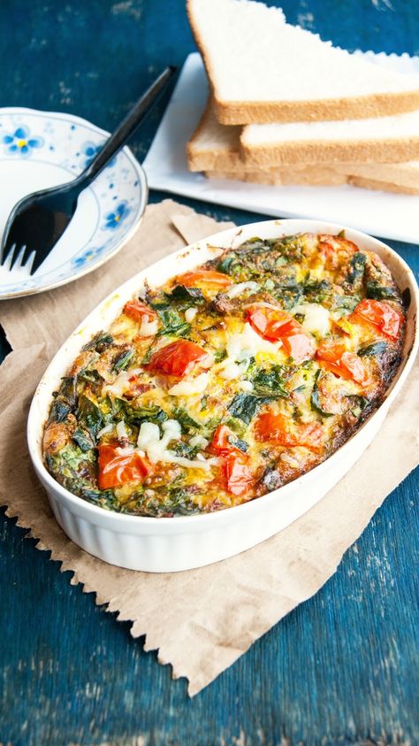 Brunch Ideas For Two, Brunch For Two, Vegetable Bake Recipes, Tomato Frittata, Baked Frittata, Baked Spinach, Spinach Frittata, Spinach Tomato, Crab Stuffed