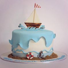 Sail with me  Em qualquer lugar, desde que tenha acesso a internet, poderá fazer da sua vida o seu sonho... www.bolosdatialuisa.com/eu Sailboat Cake, Boat Cake, Nautical Cake, Sea Cakes, Beach Cakes, Cake Lover, Novelty Cakes, Love Cake, Birthday Cake Kids