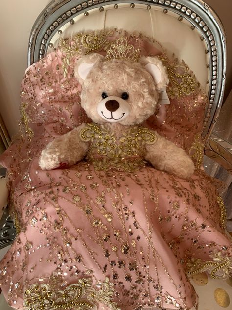 Red And Blush Quinceanera Theme, Bear Quinceanera Dress, Mis Quince Boutique, Last Toy Quince, Quinceanera Teddy Bear Pink, Pink Quinceanera Aesthetic, Quinceanera Bear Pink, Royal Pink Quinceanera Theme, Royal Sweet 16 Theme Pink