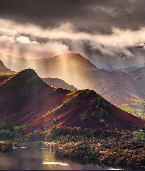 Lake District on Instagram: “Sunrise and showers over Catbells. Taken from Latrigg by @davemasseyphotography - To be featured, follow and tag us! 🏕” Cat Bells Lake District, Keswick Lake District, Cumbria Lake District, Beautiful Japanese Gardens, Lake District England, Sunrise Lake, Lake District National Park, Northern England, A Level Art