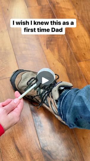 1.8M views · 14K reactions | DIY Santa footprints #santa #christmaseve #dad #parenting | Liz & Jeff Santa Footprints, Christmas Boards, Diy Santa, First Time Dad, Christmas Food Gifts, Holiday Deco, Advent Christmas, Sleigh Bells, Christmas Arrangements