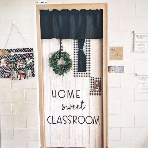 Stephanie Nash | C O N F E S S I O N — I hate doing classroom doors 🤷🏼‍♀️ I love all things decor, but doors are just not my thing! To say I am super proud… | Instagram Classroom Door Decorating Ideas, Home Sweet Classroom, Classroom Door Decorating, 2023 Classroom, Work Corner, Teachers Room, Class Door, Classroom Doors, Classroom Makeover