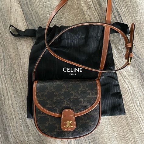 Celine Mini Triomphe bag Celine Monogram Bag, Celine Mini Besace Triomphe, Celine Mini Ava Bag Outfit, Celine Bag Aesthetic, Celine Mini Bag, Celine Mini Triomphe, Celine Bag Outfit, Tas Aesthetic, Classy Bags