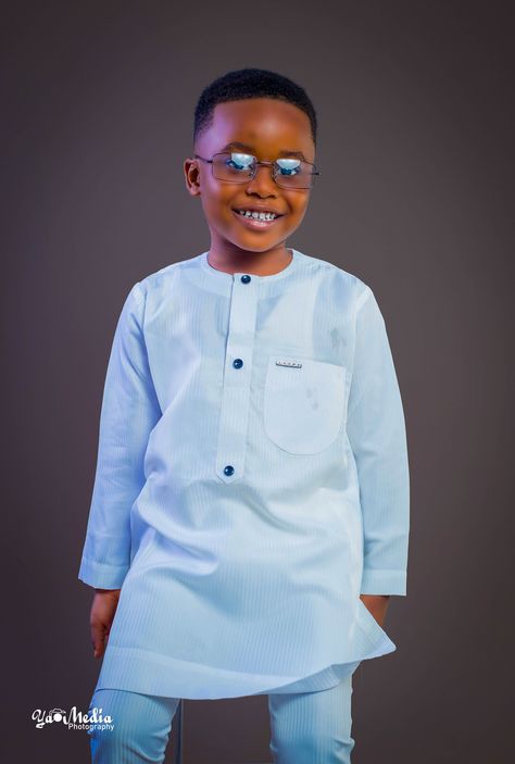 Kids Kaftan Boys, Cotton Material Fabrics, Agbada Outfit, Kids Kaftan, Latest African Wear For Men, African Wear For Men, Kaftan Styles, Fancy Short Dresses, Creative Fashion Photography