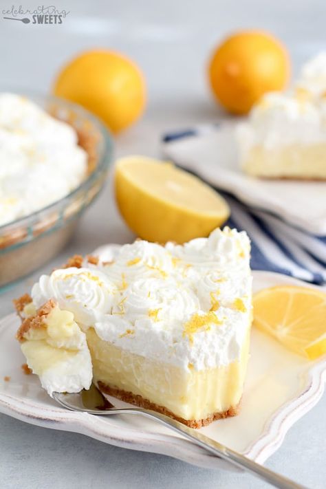 Pie With Graham Cracker Crust, Lemon Cream Pie, Celebrating Sweets, Crumb Crust, Lemon And Coconut Cake, Lemon Pie Recipe, Lemon Cream Pies, Creamy Pie, Sweet Pies