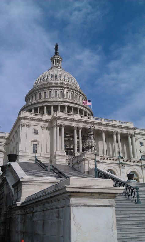 Capitol Bldg, Washington DC Capitol Hill Aesthetic, Capitol Building Washington Dc, Dc Living, Washington Dc Capitol, Washington Dc Photos, Glossier Girl, Usa Wallpaper, Dc Trip, Al Qur'an Photography