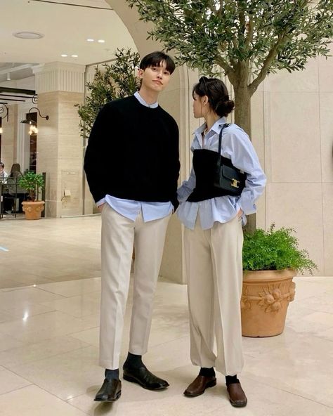 Matchy Outfit Couple, Couple Outfits Korean, Couple Aesthetic Outfits, Korean Couple Outfits, Couple Ootd, Ootd Couple, Couple Outfits Matching, Roaring 1920s, Couple Outfit Ideas