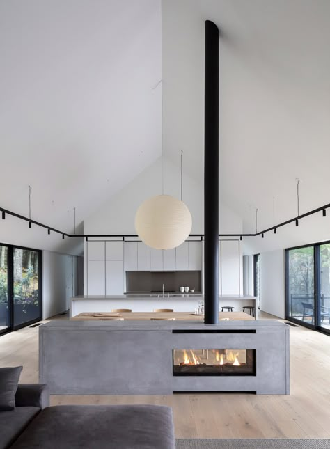 Desai Chia Architecture perches blackened Ledge House on rocky hillside Appalachian Landscape, Light Hardwood, Light Hardwood Floors, Casa Container, Fire Places, Fireplace Design, Guest Bedrooms, Open Plan, Great Rooms