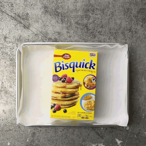 Sheet Pancakes Bisquick, Baked Pancakes Oven Bisquick, Bisquick Oven Pancakes, Bisquick Sheet Pan Pancakes, Cookie Sheet Pancakes, Sheet Pan Pancakes Bisquick, Sheet Pan Biscuits, Bisquick Cookies, Brunch Egg Dishes