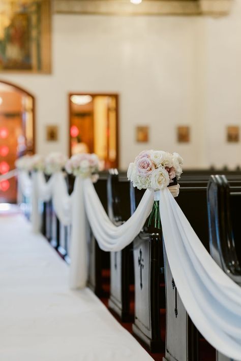 Church Pew Wedding Decorations, Church Pew Flowers, Church Pew Wedding, Wedding Decorations Aisle, Church Wedding Decorations Aisle, Church Pew Decorations, Wedding Pew Decorations, Simple Church Wedding, Church Aisle Decorations