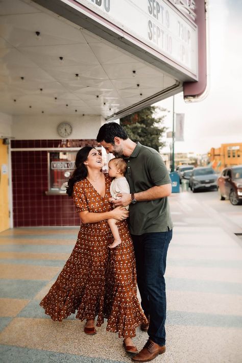 DFW Family Photographer Downtown Grapevine and Rockledge Park Session | MORGAN ELLIS | DFW Photographer | Photography for Couples & Families Urban Family Photo Shoot, Family Photoshoot Downtown, Family Downtown Photoshoot, Downtown Photoshoot Family, Downtown Family Photos, Downtown Family Photoshoot, Family Photos Downtown, City Family Photos, Family Photo Location Ideas