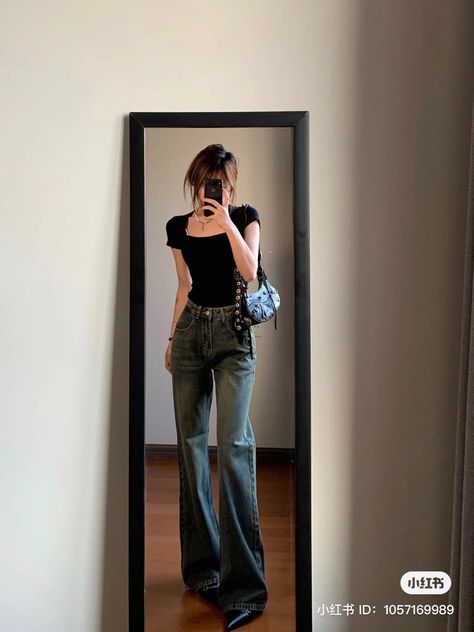 Cute Fits With Sweatpants, Fits With Sweatpants, Cute Fits Baddie, 2023 Fashion Outfits, Korean Style Jacket, Sweatpants Cute, My Fashion Style, Fits Baddie, Girl Korean