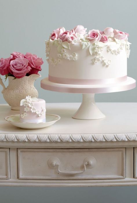 Elegant Birthday Cakes Image Result For Elegant Birthday Cakes For Women Birthday Cakes - entitlementtrap.com Peggy Porschen Cakes, Cake Roses, 60th Birthday Cakes, Elegant Birthday Cakes, Birthday Cakes For Women, 50th Birthday Cake, Cakes For Women, Cake Images, Gorgeous Cakes