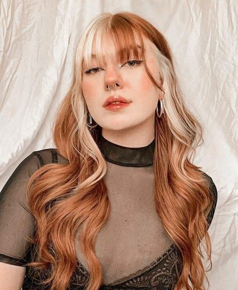 Ginger Hair Blonde Money Piece Bangs, Edgy Ginger Hair, Hair Dye For Redheads, Fun Work Appropriate Hair Color, Two Toned Hair Red And Blonde, Hair Color Ideas 2023 Trends Short Hair, Copper Blonde Split Dye, Light Copper Hair With Blonde Money Piece, Color Block Hair With Bangs