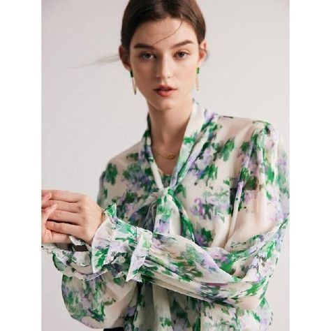 Floral Silk-Blend Bow Collar Blouse for Women Shipping to worldwid Tag a friend who would love this! Active link in BIO #Dresses #Jeans #Shorts #Bags #Fashions #Jwewlry #Hoodies #Shits #Skirts #Jackets #Pants #Sweaters #Cardigans #Womens #Women #Woman #Colthing Bow Collar, Professional Wardrobe, Women Office, Blouse For Women, Office Attire, Professional Women, Collar Blouse, Silk Shirt, Mulberry Silk