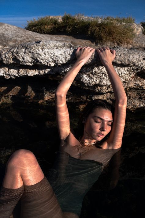 Meadow hot springs in Utah Lake Aesthetic Photoshoot, Hotspring Photoshoot, Hot Spring Photoshoot, Hot Springs Photoshoot, Hot Springs Aesthetic, 90s And 2000s Fashion, Photo Mood, Lake Photoshoot, Snow Photoshoot