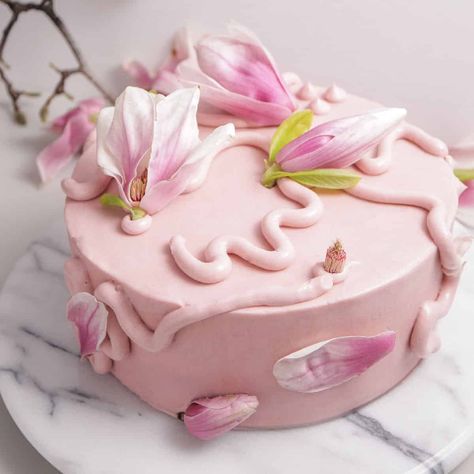 Magnolia Blossom Cake Cake Soak, Light Pink Cake, Magnolia Cake, Blossom Cake, Curd Filling, Cake Light, Lemon Cocktail, Chocolate Garnishes, Lemon Curd Filling