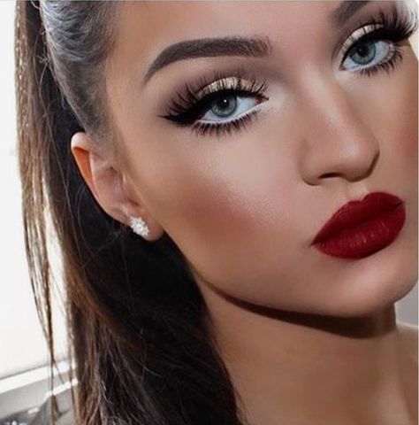 Wedding Makeup Red Lips, Vintage Wedding Makeup, Halloween Women Makeup, Bridal Makeup Red Lips, Indian Eye Makeup, Eye Makeup Glitter, Wedding Makeup Vintage, Red Lips Makeup Look, Party Make-up