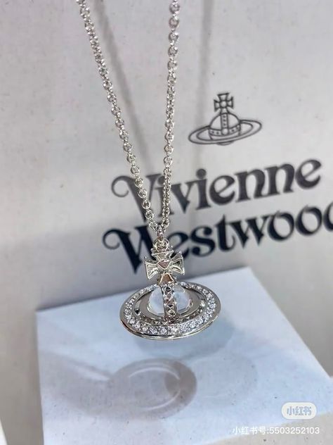 xiaohongshu vivienne westwood jewellery jewlry necklace pendant silver tone chain clear crystal orb blue Vivienne Westwood Necklaces Silver, Vivian’s Westwood Necklace, Jewellery Vivienne Westwood, Vivienne Westwood Silver Jewellery, Vicente Westwood Necklace, Viviene Westwood Necklace, Vinnie Westwood Necklace, Blue And Silver Necklace, Viviane Westwood Necklace