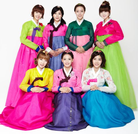 Rainbow (Kpop Girl Group) Hanbok. Fashion Stage, Music Girl, Korean Traditional Dress, Photo Bank, K Pop Fashion, Korean Hanbok, Group Ideas, Ethnic Dress, Korean Traditional