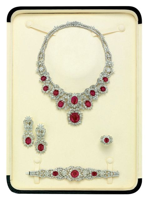 Ruby jewelry necklaces