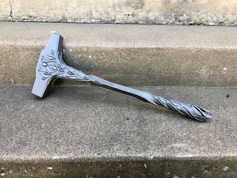 Fantasy Hammer, Fantasy Props, Cool Swords, Valentines Design, Fantasy Concept Art, Armor Concept, Hammers, Medieval Fantasy, Fantasy Character Design