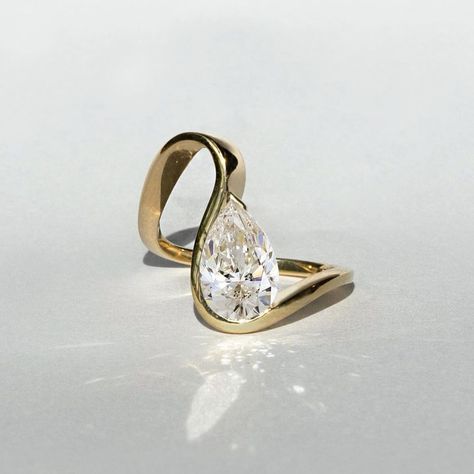 Diamond Trace Ring featuring a Bespoke Ribbon Band | Instagram Gold Pear Engagement Ring, Women Wedding Ring, Engagement Ring Pear, Pear Cut Engagement Rings, Gold Promise Rings, Unique Bands, Pear Engagement Ring, Promise Rings For Her, Moissanite Ring