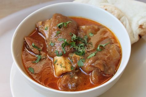 MUTTON – BEEF PAYA / TROTTERS – Ainy Cooks Mutton Paya, Paya Recipe, Pakistani Cuisine, Making Food, Red Chili Powder, Garlic Paste, Nutritional Value, Red Chilli, Red Chili