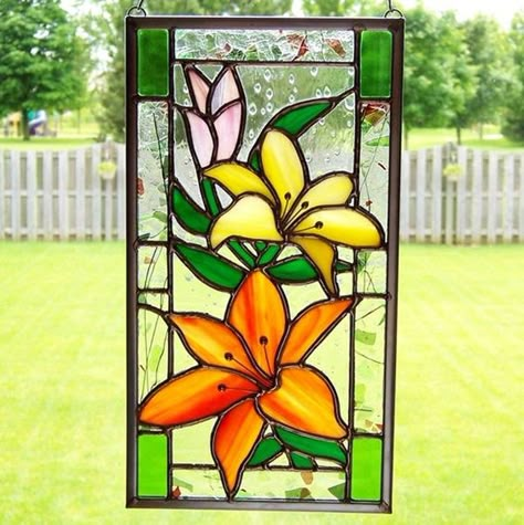 30 Window Glass Painting Ideas for Beginners 23 Painting Ideas Flowers, Glass Painting Ideas, Painting On Glass Windows, Diy Stained Glass Window, Glass Painting Patterns, Stained Glass Patterns Free, زجاج ملون, Glass Painting Designs, Stained Glass Paint