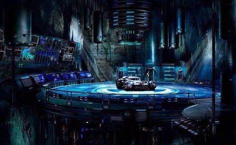 The Batcave in Batman vs Superman: Dawn of Justice. Dark Knight Wallpaper, Batman Batcave, Wayne Manor, The Bat Man, Dc Comics Artwork, The Dark Knight Rises, Batman Universe, Batman The Dark Knight, Batman V