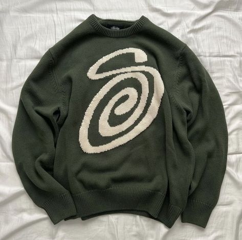 Stussy Knit, Sweater Outfits Men, Hoodie Outfit Men, Knit Sweater Outfit, Guy Fits, Streetwear Sweater, Hype Clothing, Mens Summer Outfits, Old Sweater