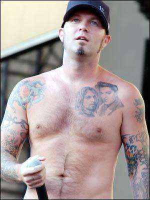 Fred Durst Tattoos (or half naked) Fred Durst, Army Tattoos, Jonathan Davis, Limp Bizkit, Dream Man, Chest Tattoo, Lead Singer, Tattoo Style