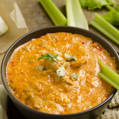 Times Food Sides For Wings, Sides For Chicken Wings, Baked Lemon Pepper Wings, Healthy Buffalo Chicken Dip, Best Dip Recipes, Buffalo Chicken Dip Easy, Wings Recipe Buffalo, Chicken Dip Recipe, Buffalo Chicken Dip Recipe