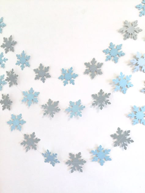 Snowflakes Decor, Kpop Christmas, Snowflake Photos, Snowflake Garland, Winter Decorations, Winter Wedding Decorations, 1st Birthday Decorations, Erie Pa, Spooky Halloween Decorations